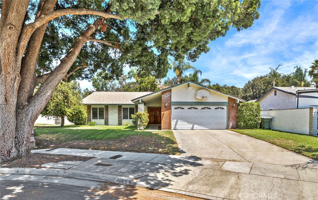 4665 La Paz Lane
