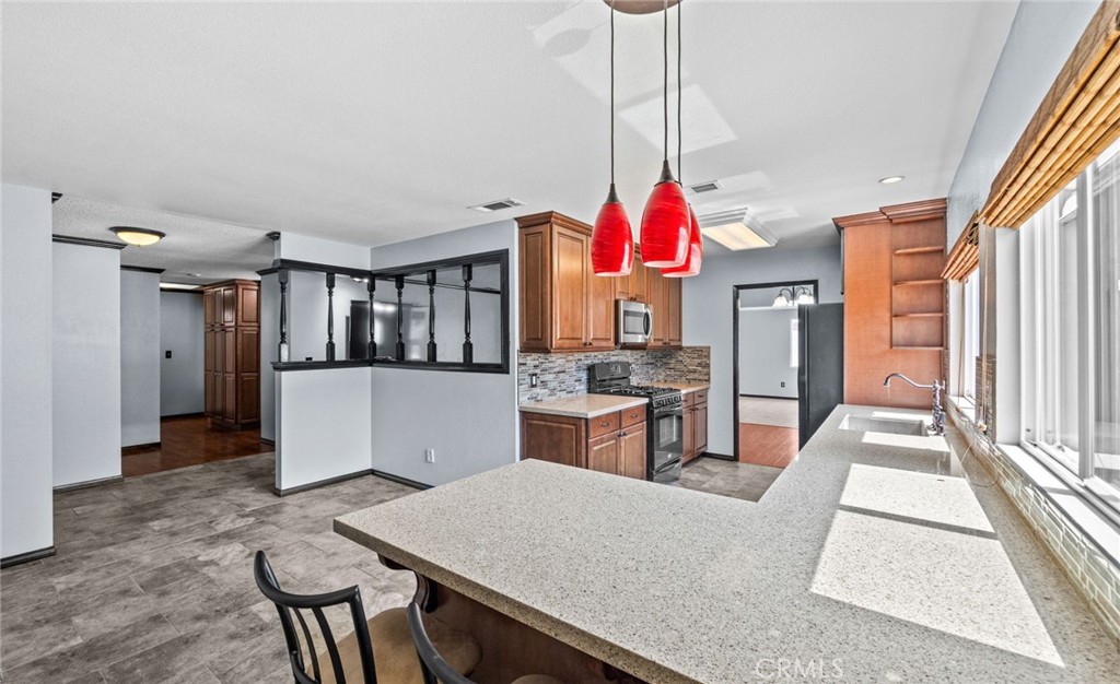 4665 La Paz Lane