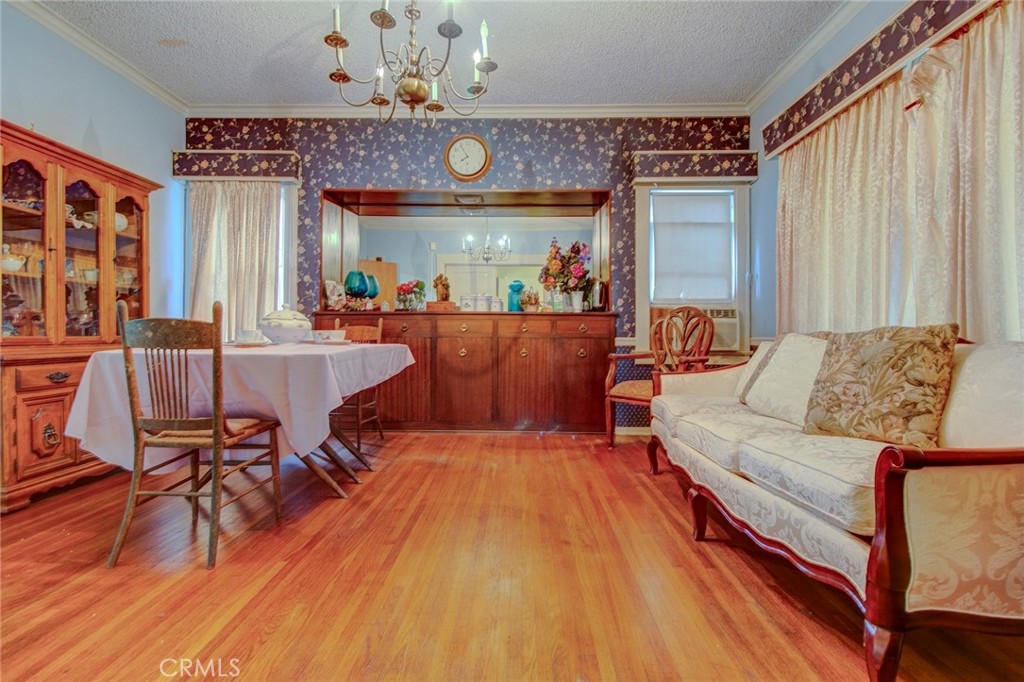 306 S Birch