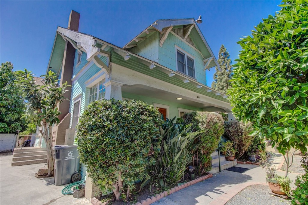 306 S Birch