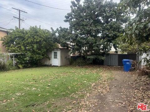 Photo of 1548 Pacific Avenue, Long Beach, CA 90813 (MLS # 26104420)