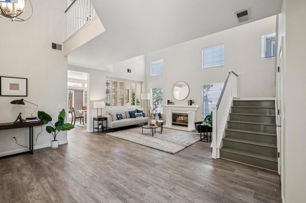 WESTAIRE MANOR - Residential