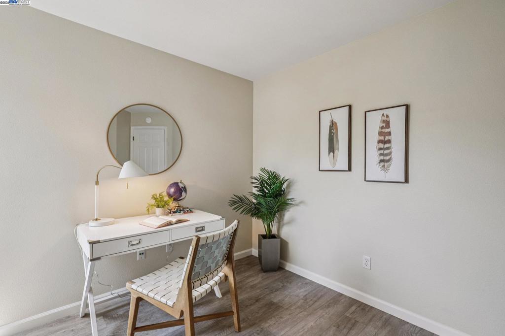 WESTAIRE MANOR - Residential
