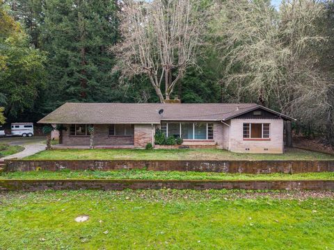 Photo of 180 Phillip Road, Woodside, CA 94062 (MLS # ML82047585)