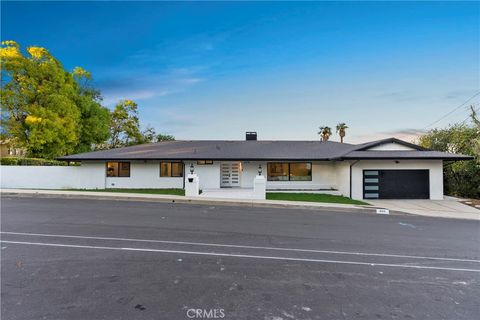 16915 Dormie Encino CA 91436