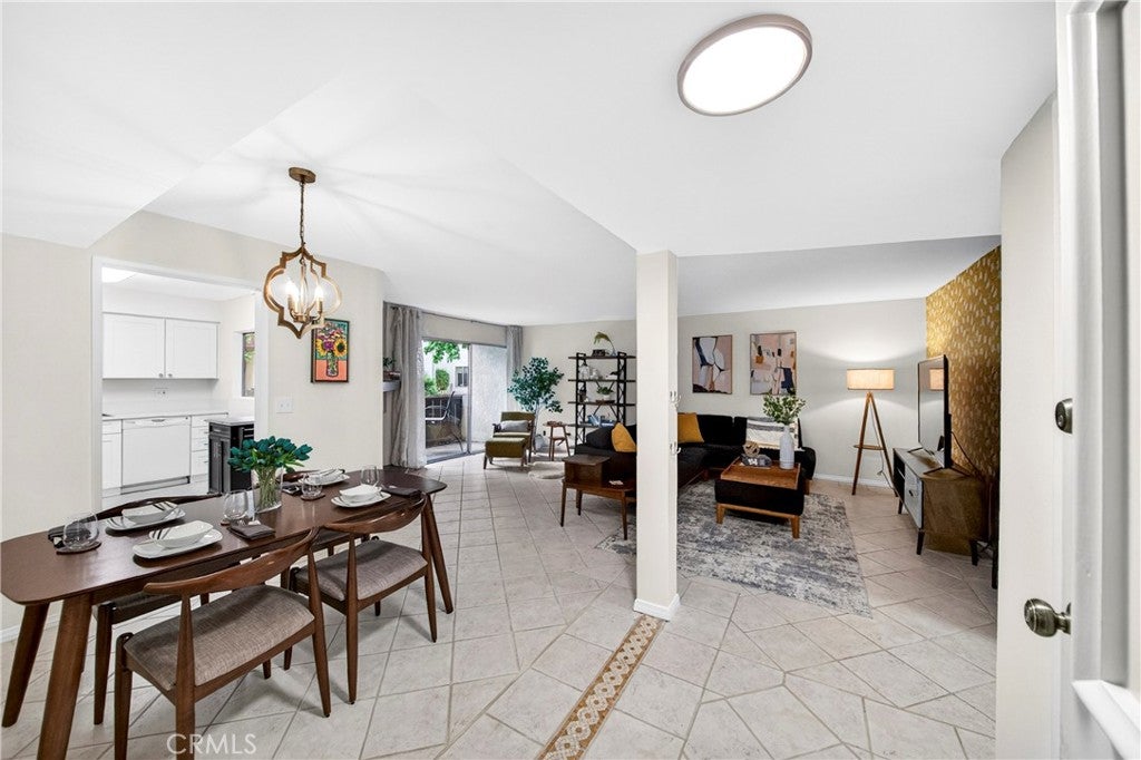 15020 Victory Boulevard