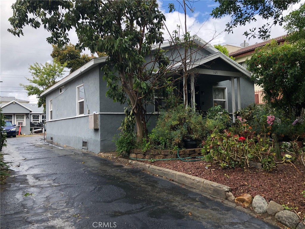 Fantastic Triplex Opportunity in the Heart of Burbank!
Don’t miss this rare opportunity to own a well-located triplex in one of Burbank’s most desirable and central neighborhoods. Perfect for investors or owner-occupants, this versatile property features a front single-family home and two attached units in the rear. With a total of 1,658 square feet of living space situated on a generous 6,275 square foot lot, this property offers flexibility, functionality, and great potential.
The front home offers classic curb appeal and privacy, while the two rear units are ideal for rental income or extended family living. Each unit has access to outdoor space, and there's room for multiple vehicles. Whether you're looking to someday live in one unit or rent the others, or lease all three, the possibilities are plentiful.
Located just minutes from top Burbank amenities, including shopping, dining, and entertainment, you’re close to everything. Burbank Airport, Ikea, major retailers, and popular restaurants are right nearby. Enjoy easy access to the 5 and 134 freeways, placing the San Fernando Valley, San Gabriel Valley, Downtown Los Angeles, and even Dodger Stadium just a short drive away.
This triplex is not only centrally located but also offers the charm and character Burbank is known for. Zoned and positioned for long-term value, this is a smart investment in a high-demand area with strong rental potential.
The seller has done extensive repairs and upgrades, new roofs, floors, etc.....
Whether you're an experienced investor or just starting out, this property is a fantastic opportunity to own a piece of prime Burbank real estate. Schedule your showing today and explore the full potential this triplex has to offer!