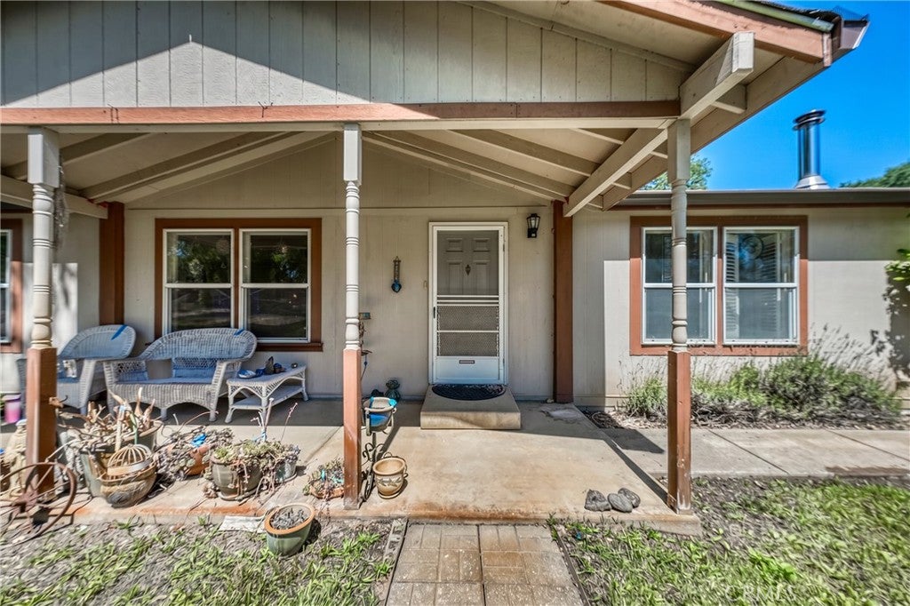 Photo of 1450 Oak Hill Court, Lakeport, CA 95453 (MLS # LC26125555)
