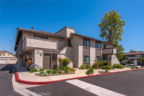 Photo of 151 Majestic Court #705, Moorpark, CA 93021 (MLS # SR26094330)