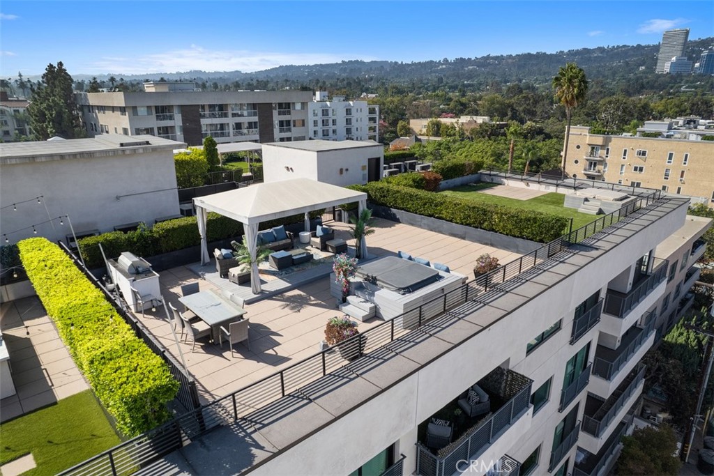 Properties 2 432 N Oakhurst Dr 503