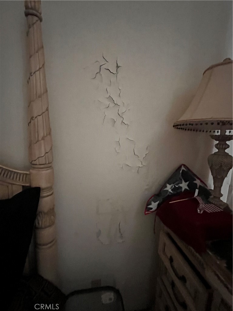 2733 N. Vista Knoll Road