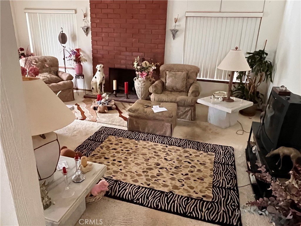 2733 N. Vista Knoll Road