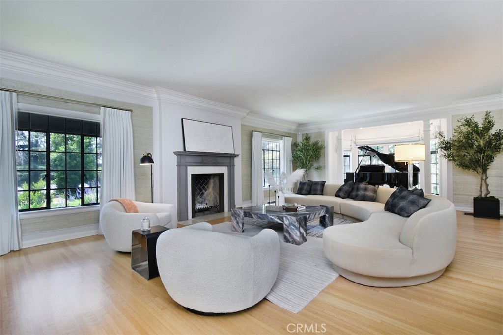 Properties 3 5005 Los Feliz Boulevard