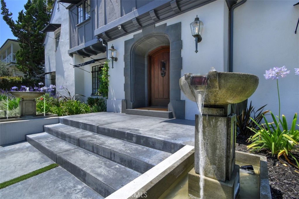 Properties 2 5005 Los Feliz Boulevard