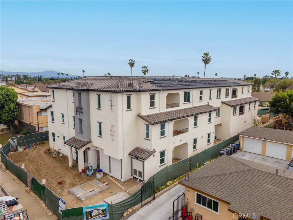 1024 W Romneya Drive