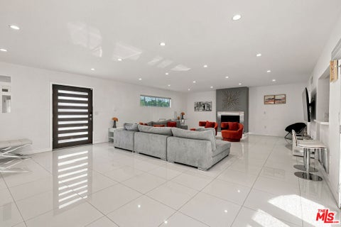 Tiny photo for 1055 E Racquet Club Road, Palm Springs, CA 92262 (MLS # 26104545)