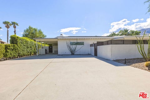 Tiny photo for 1055 E Racquet Club Road, Palm Springs, CA 92262 (MLS # 26104545)