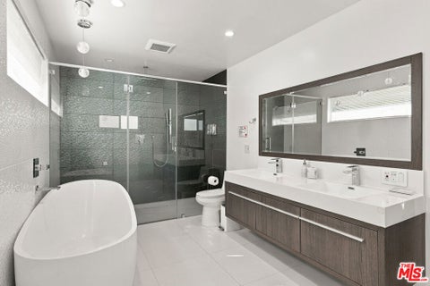 Tiny photo for 1055 E Racquet Club Road, Palm Springs, CA 92262 (MLS # 26104545)