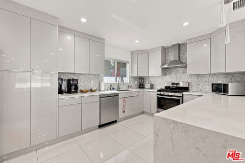 Tiny photo for 1055 E Racquet Club Road, Palm Springs, CA 92262 (MLS # 26104545)