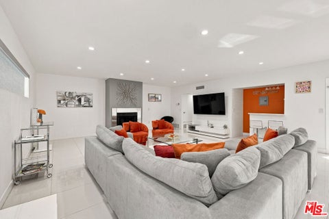 Tiny photo for 1055 E Racquet Club Road, Palm Springs, CA 92262 (MLS # 26104545)