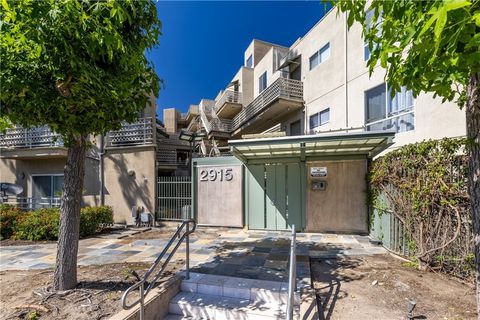 Photo of 2915 Montrose Avenue #430, Glendale, CA 91214 (MLS # GD26146612)