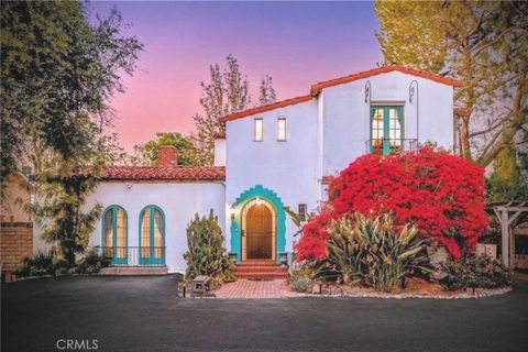Photo of 15401 Saticoy Street, Van Nuys, CA 91406 (MLS # OC26098033)
