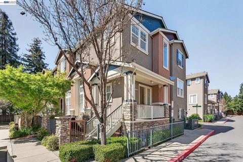 Photo of 3554 Shadowbrook Ter Ter, Fremont, CA 94536 (MLS # 41126839)