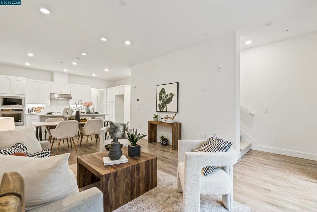 1112 Althea Terrace 4