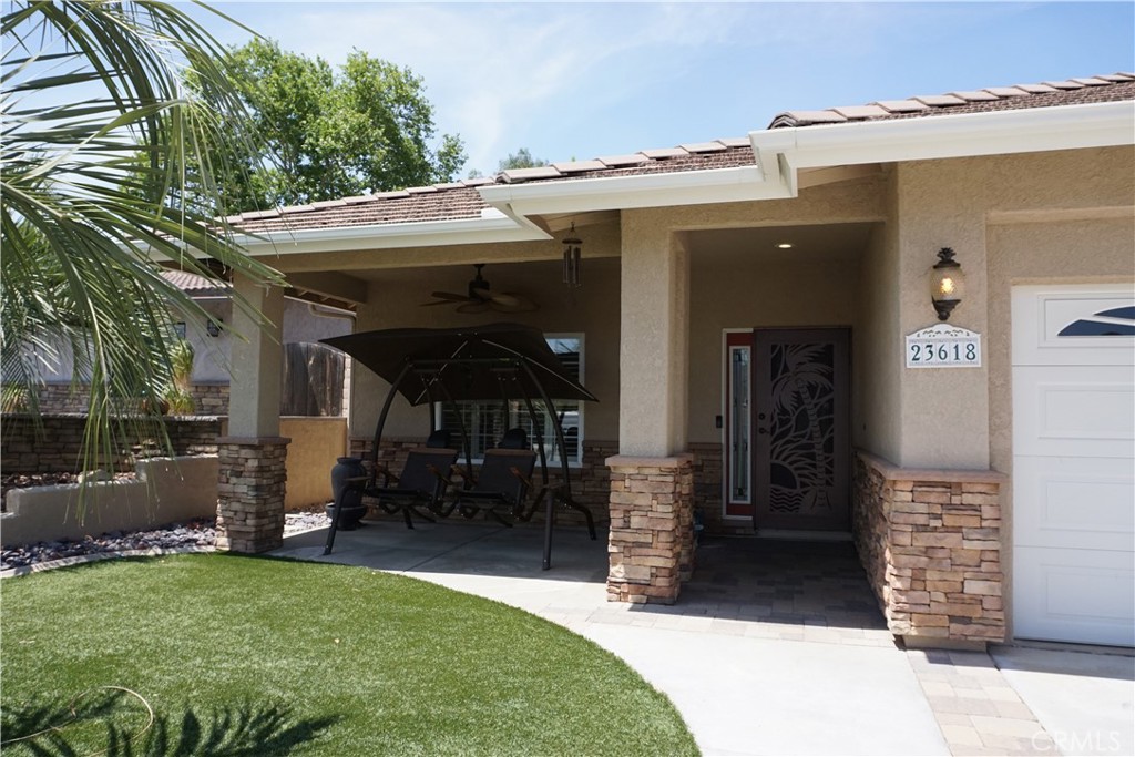 23618 Canyon Lake Drive N