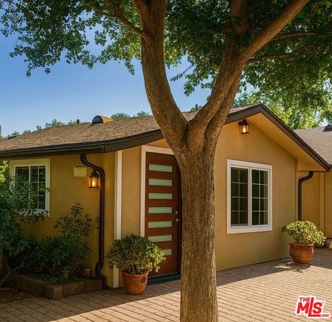 Photo of 5240 Buffalo Avenue, Sherman Oaks, CA 91401 (MLS # 25624973)
