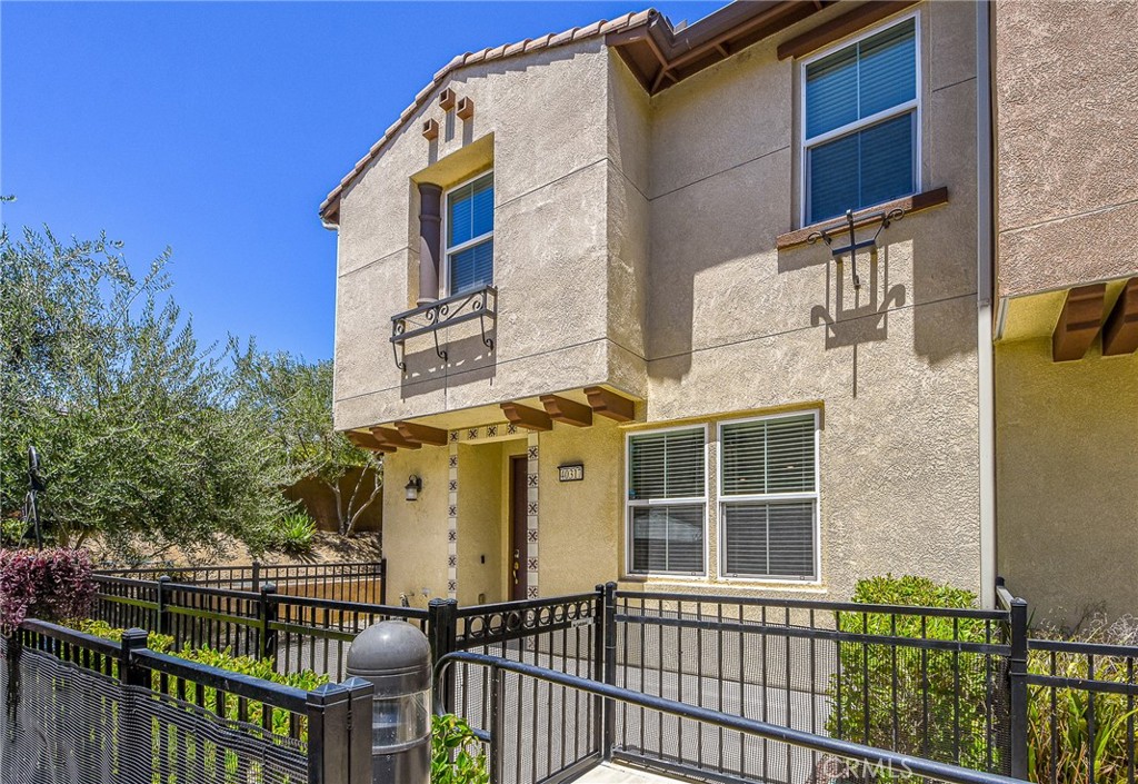 40317 Calle Real