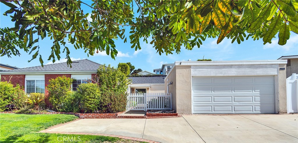 2968 Alta Laguna