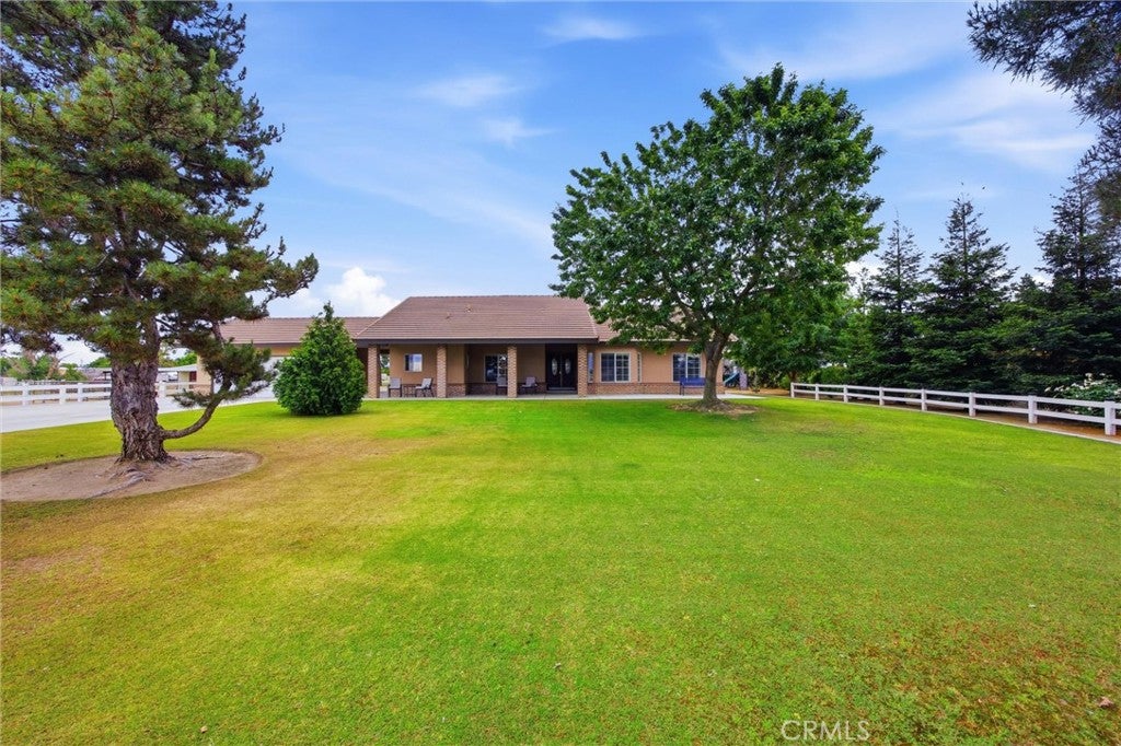 1328 Valov Lane
