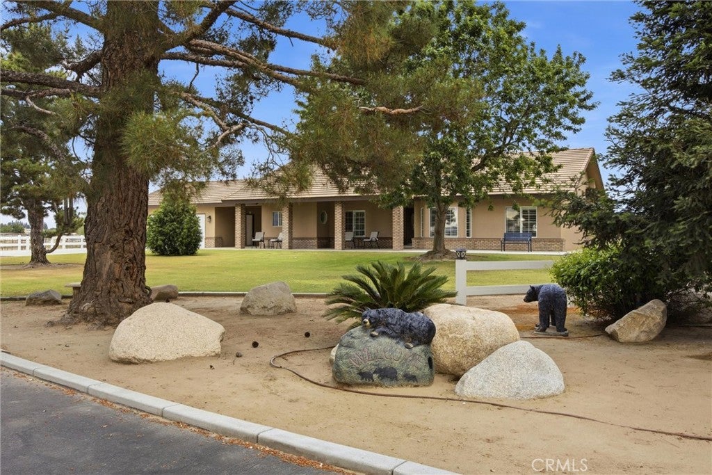 1328 Valov Lane