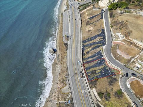 Photo of 17900 Porto Marina Way, Pacific Palisades, CA 90272 (MLS # SR26037371)