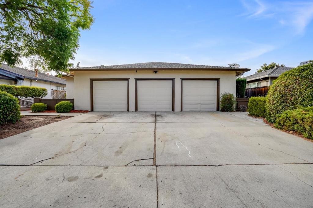 Great investment duplex located in a very desirable Blossom Valley area. Very much sought after duplex with 3 bedrooms, 2 baths, 2 car garage on one side and 2 bedrooms, 2 baths and 1 car garage on the other.