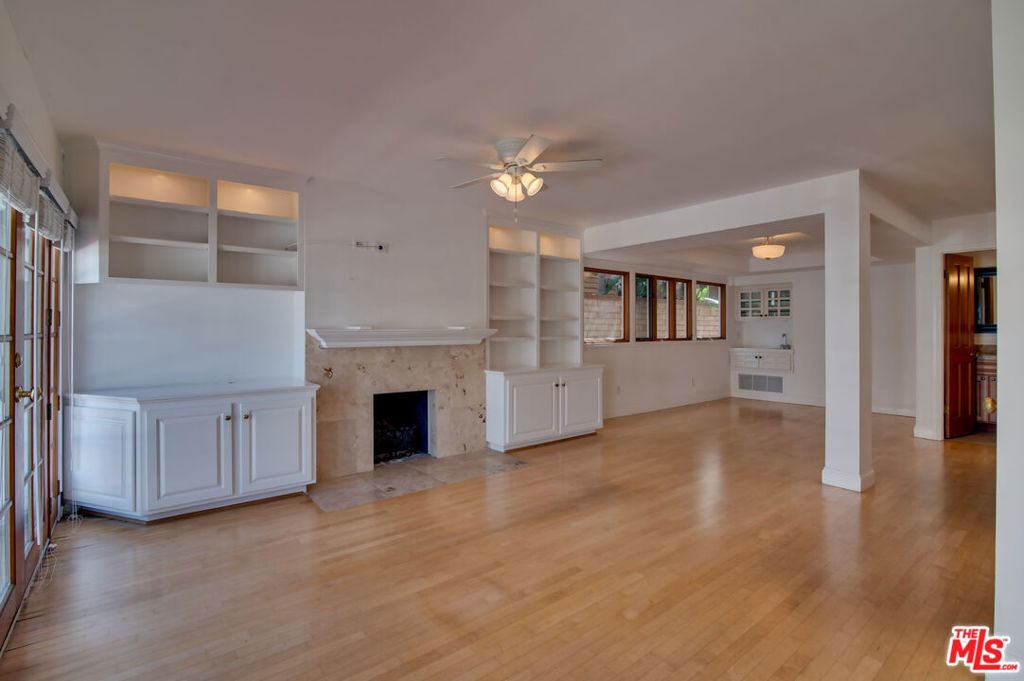 127 Abalone Avenue