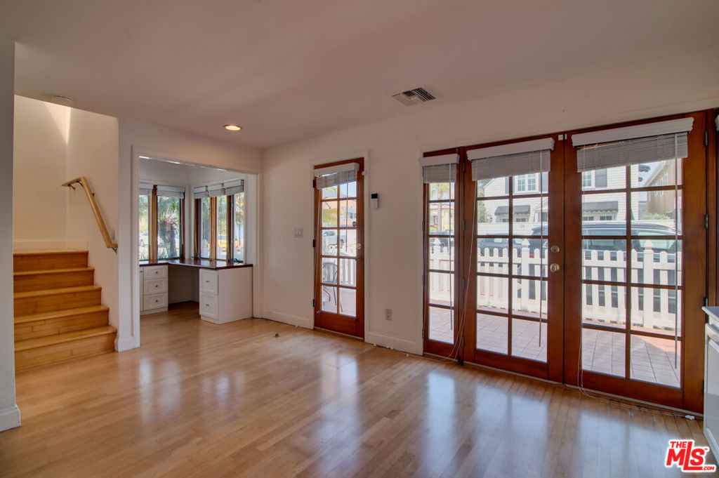 127 Abalone Avenue