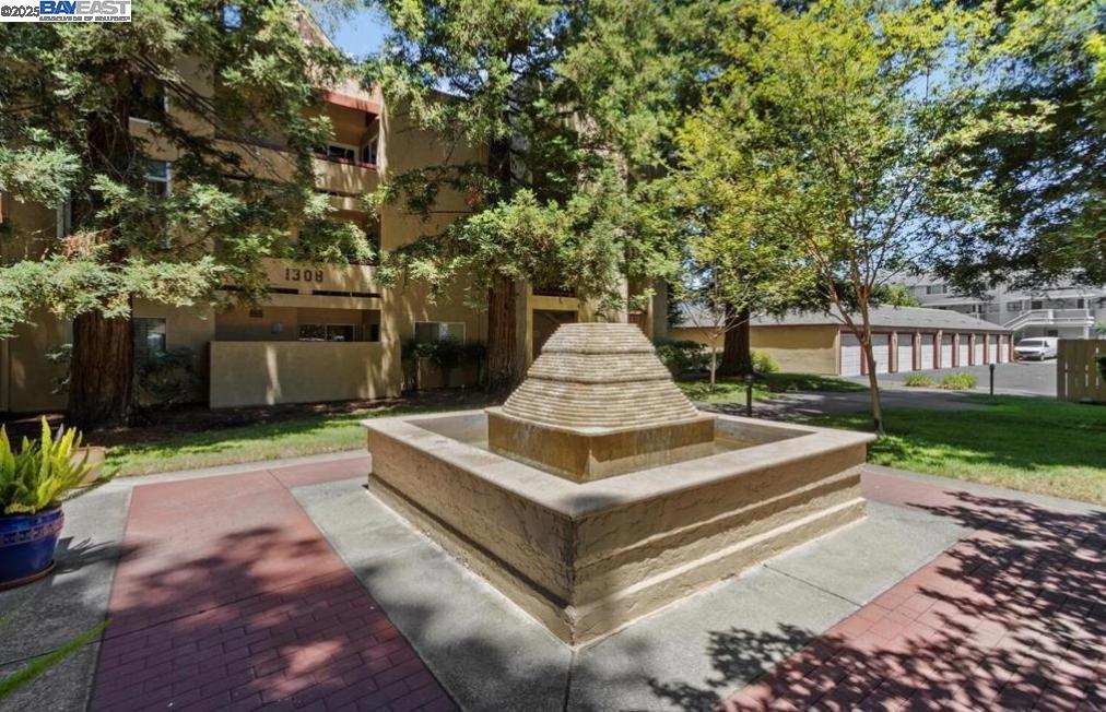 FOUNTAIN SPRINGS - Residential