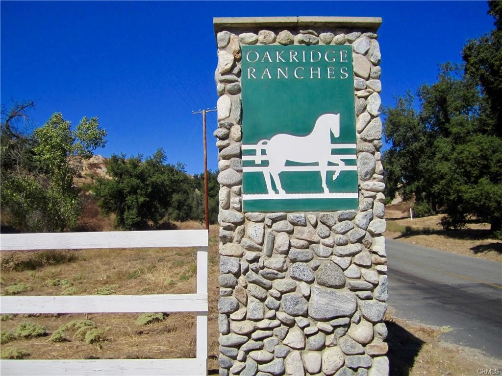 Temecula 19.26 acres in Beautiful Oakridge Ranches. Spectacular views of surrounding homes, hills and mountains from several potential pads. Easy access off paved De Portola Rd. Parcel fronts both Buckskin and Stag Rd. Oakridge Ranches is an equestrian paradise with miles of riding trails! Bring your horses and build your dream home or potential split into 2 10 acre parcels, you can build on one and sell the other. Enjoy nearby Temecula wine country with top rated restaurants and wineries!! Visit the Temecula Balloon and Wine festival at nearby Lake Skinner. Grape vines and Olive trees grow very well in this area. Parcel across the street has newly completed multi million dollar home and established vineyard!