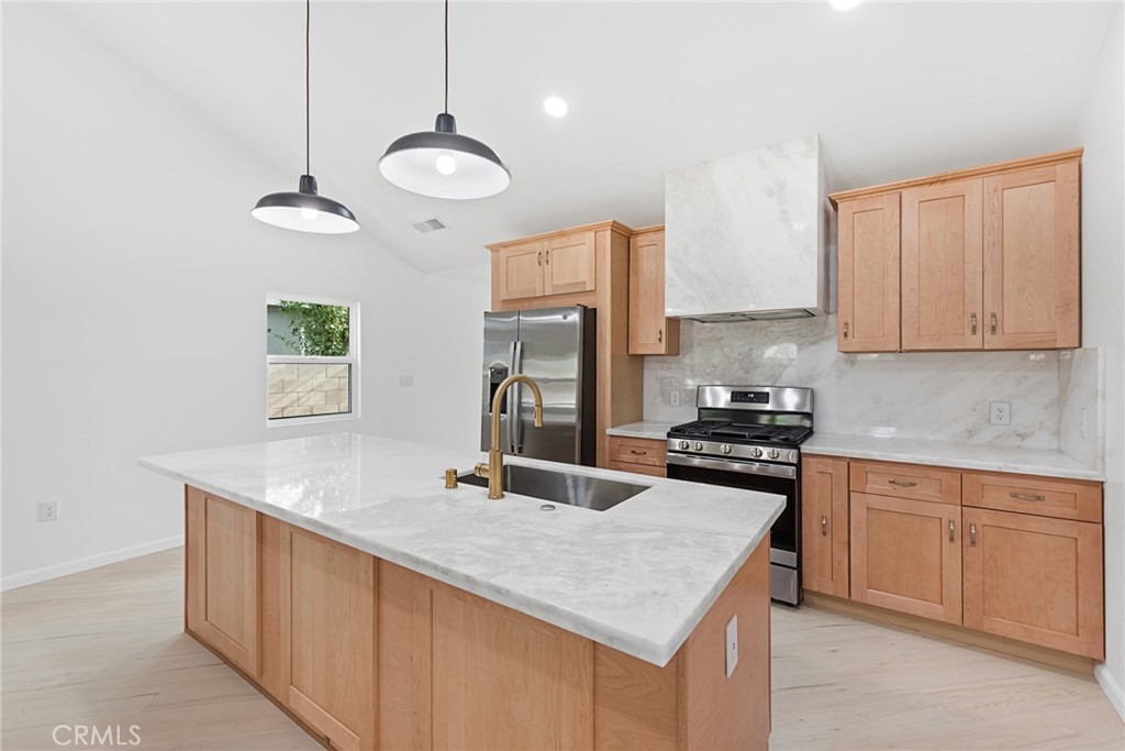 1108 Williamson Avenue