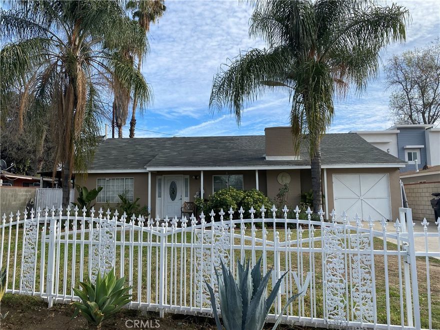 Beautiful Home for lease 3 Bedrooms, 2 Baths. Near Live Oak Memorial Park, Train Station, Home Depot, City of Hope, Royal Oak Trail. Near all the Amenities. Near the 210 Fwy and 605 Fwy.