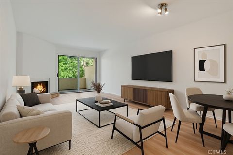 3480 Barham Boulevard 215 Los Angeles CA 90068