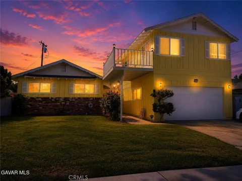 MLS: SR26214132