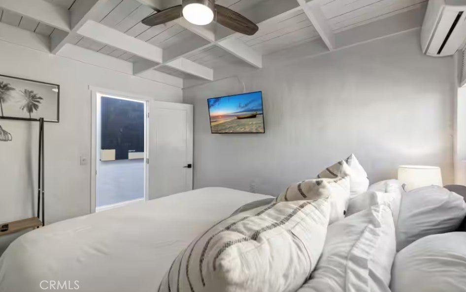 689 S Pacific Coast Hwy 4, Laguna Beach CA 92651 - Photo 12