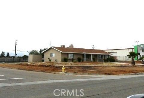 Photo of 15885 Bear Valley Rd, Hesperia, CA 92345 (MLS # HD26014219)