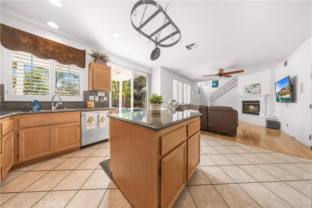 26 Appleglen, Irvine CA 92602 - Photo 8
