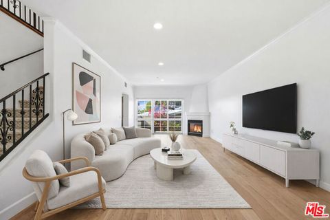 Photo of 851 N San Vicente Boulevard #318, West Hollywood, CA 90069 (MLS # 26661255)