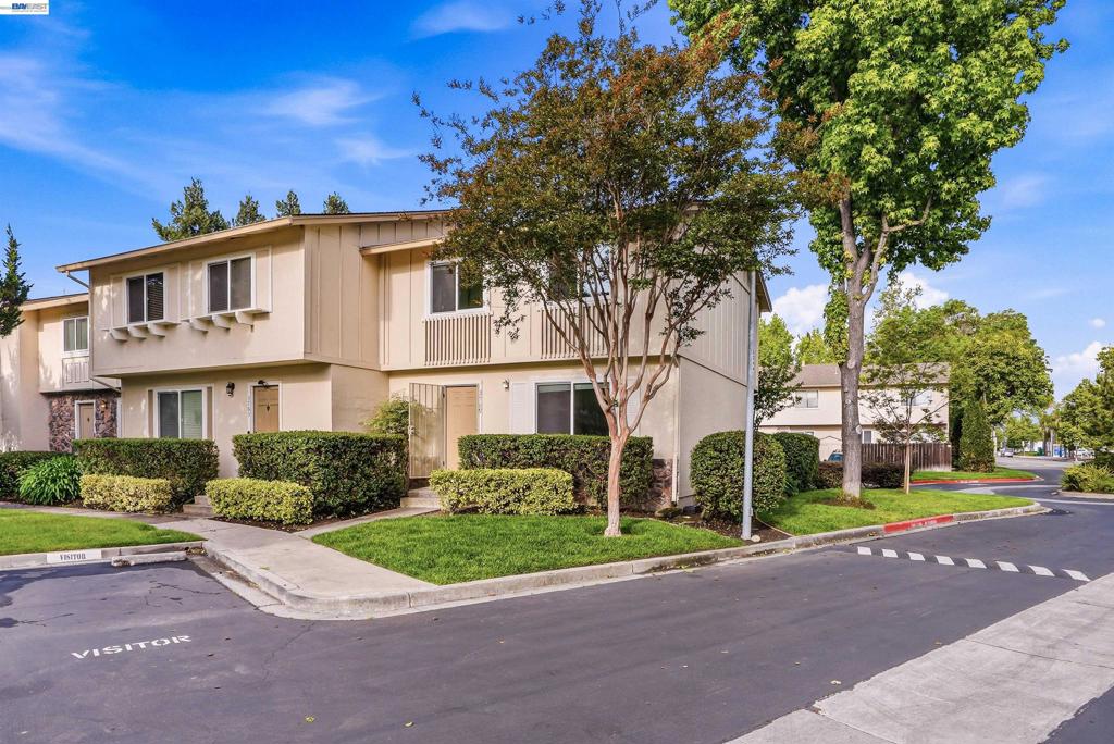 3789 Saratoga Way