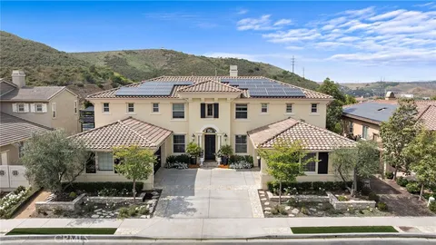MLS: OC26074861